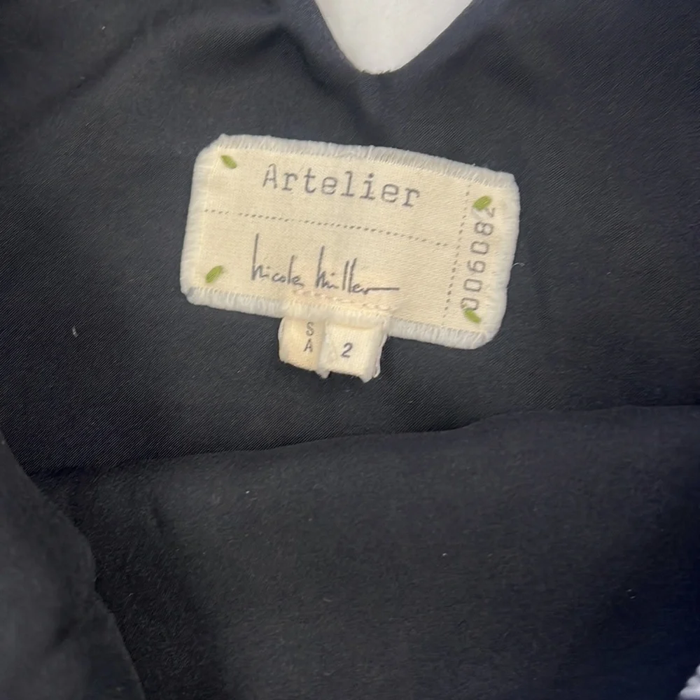 Nicole Miller Artelier Dress. Black White & Silver. Size 2 - Picture 3 of 4